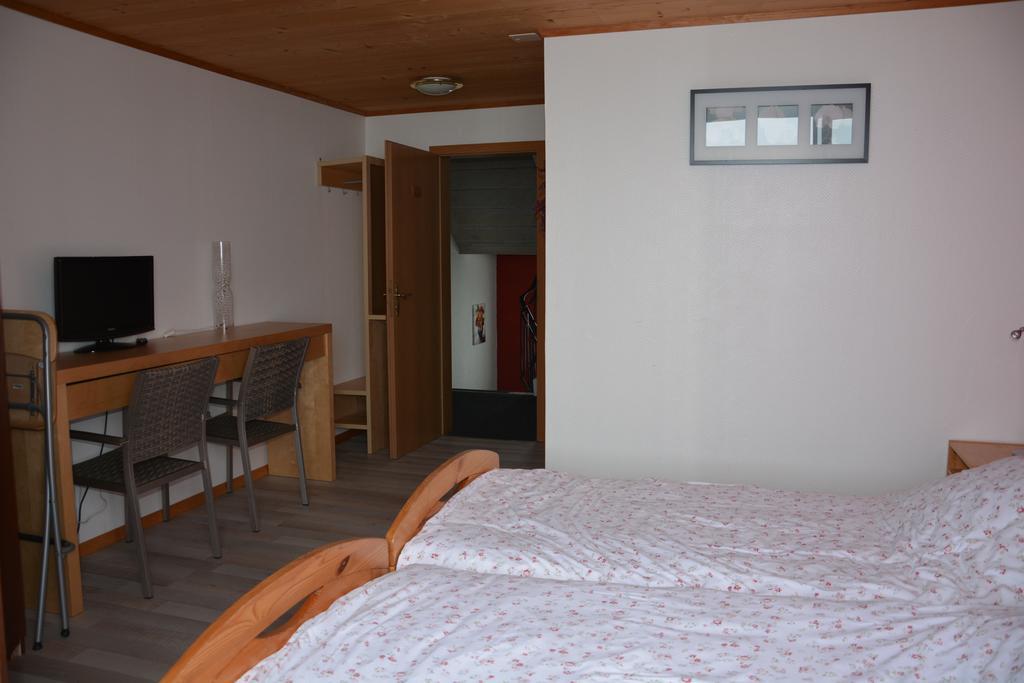 Hotel Restaurant Walliser Sonne Reckingen Номер фото